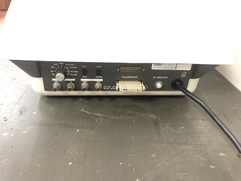 File:DEC VT05 305002197651-13.jpg